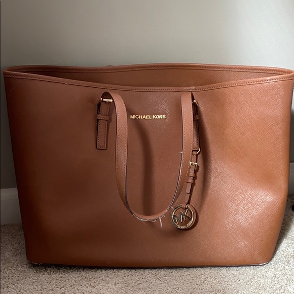 Michael Kors Large Jet Set Tote - Picture 1 of 4